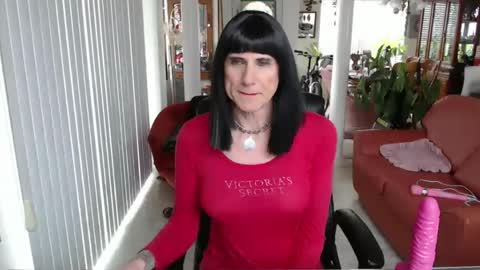 Snapshot of kellyannelynn chatting on 02-08-25, 08:21 kellyanne Lynn but please call me fucktoy online show from 02-08-25, 08:21