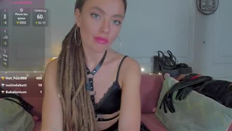 Snapshot of kellyfouler chatting on 02-09-25, 05:11 KellyFouler online show from 02-09-25, 05:11