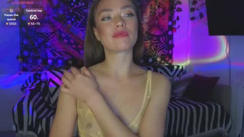 Snapshot of kellyfouler chatting on 10-04-25, 03:10 KellyFouler online show from 10-04-25, 03:10