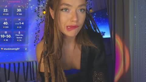 KellyFouler online show from 12-18-25, 04:57