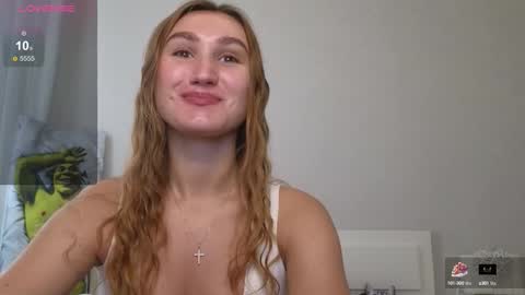 Snapshot of kellykeat chatting on 09-09-25, 08:25 Princess Kelly online show from 09-09-25, 08:25