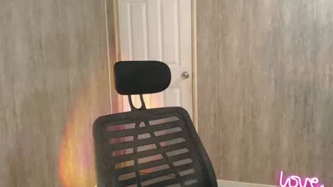 Snapshot of kellys_hot_assxx chatting on 03-08-25, 04:39 KELLY MCDOLEN online show from 03-08-25, 04:39