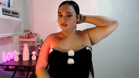 Snapshot of kellys_hot_assxx chatting on 07-19-26, 01:09 KELLY MCDOLEN online show from 07-19-26, 01:09