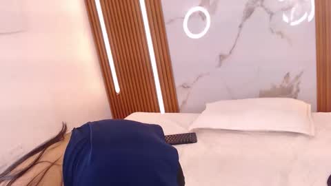 Snapshot of kelsiee_hills chatting on 02-20-26, 12:05 Samanta online show from 02-20-26, 12:05