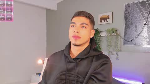 Snapshot of ken_boy_ chatting on 09-09-25, 11:32 online show from 09-09-25, 11:32