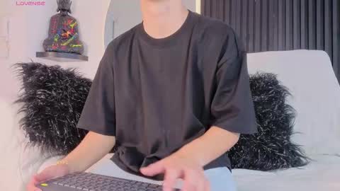   online show from 12-22-25, 07:00