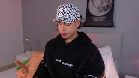   online show from 03-26-26, 11:16