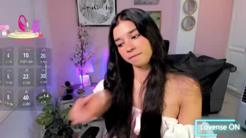 Carolina  online show from 01-06-26, 02:43