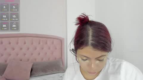 Snapshot of kendall__fox chatting on 10-03-25, 07:05 Kendall online show from 10-03-25, 07:05