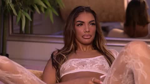 Snapshot of kendall_jolly chatting on 09-13-25, 07:13 Kendal online show from 09-13-25, 07:13