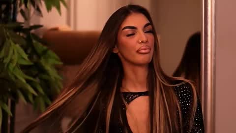 Snapshot of kendall_jolly chatting on 09-21-25, 05:36 Kendal online show from 09-21-25, 05:36