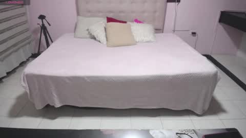 kendall_rossii_ online show from 12-14-25, 03:12