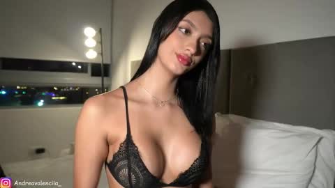 Snapshot of kendall_ruiiz chatting on 02-21-25, 02:50 Andrea online show from 02-21-25, 02:50