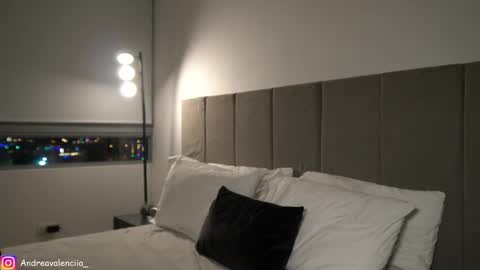 Snapshot of kendall_ruiiz chatting on 02-23-25, 01:57 Andrea online show from 02-23-25, 01:57