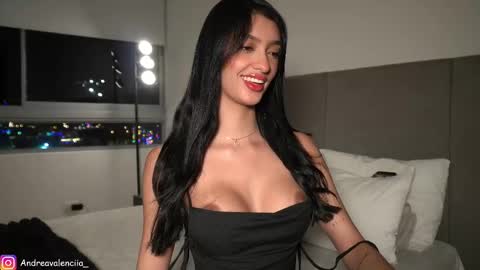 Snapshot of kendall_ruiiz chatting on 02-26-25, 11:37 Andrea online show from 02-26-25, 11:37