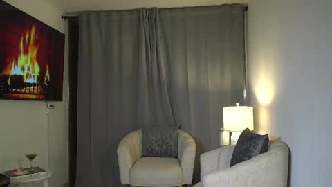 Snapshot of kendall_ruiiz chatting on 09-15-25, 12:32 Andrea online show from 09-15-25, 12:32