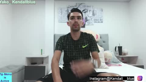 Snapshot of kendallblue chatting on 09-28-25, 11:32 kendallblue online show from 09-28-25, 11:32