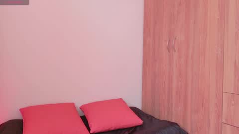 Kendall Sweet online show from 01-20-25, 02:14