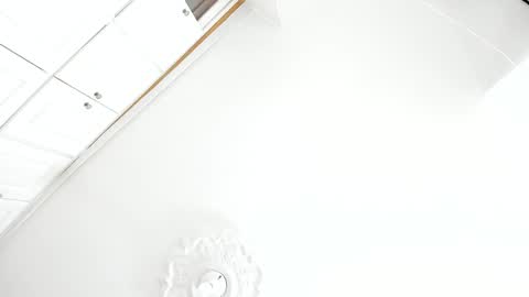 Kendal  online show from 12-17-24, 05:47