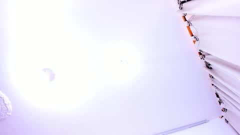 Kendal  online show from 02-25-25, 05:04