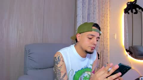 Snapshot of kendel_dimitri chatting on 10-27-25, 03:43 kendel_dimitri online show from 10-27-25, 03:43