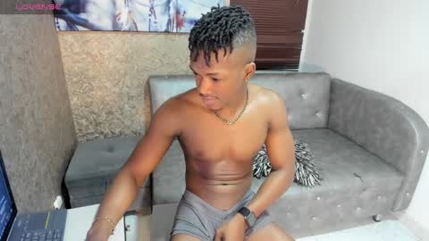 Snapshot of kender21_ chatting on 01-31-25, 02:28 Kender online show from 01-31-25, 02:28