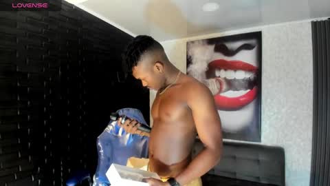 Snapshot of kender21_ chatting on 03-07-25, 12:45 Kender online show from 03-07-25, 12:45