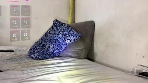 Snapshot of kender21_ chatting on 10-24-25, 08:11 Kender online show from 10-24-25, 08:11