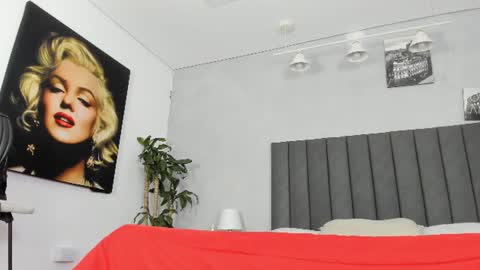 Snapshot of kendra_london chatting on 06-23-26, 11:41 Kendra London online show from 06-23-26, 11:41