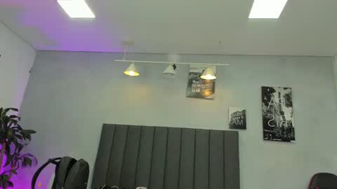 Snapshot of kendra_london chatting on 07-02-26, 11:16 Kendra London online show from 07-02-26, 11:16