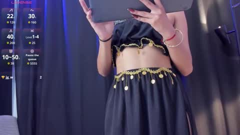 kendra_moretti2 online show from 10-28-25, 10:01