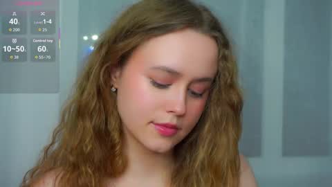 Kira online show from 12-16-25, 09:53