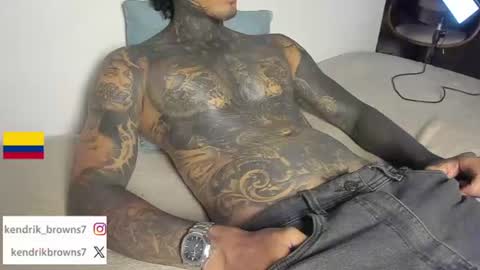 Snapshot of kendrik_brown chatting on 06-20-26, 10:01 kendrick brown online show from 06-20-26, 10:01