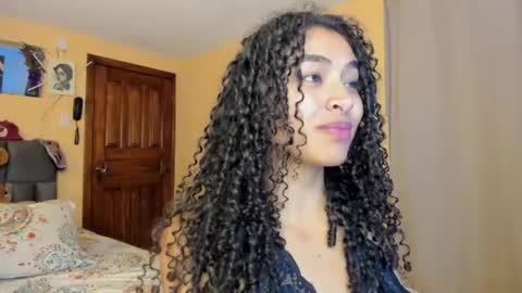 Snapshot of keniia_riizz chatting on 06-30-26, 07:59 Kenia online show from 06-30-26, 07:59