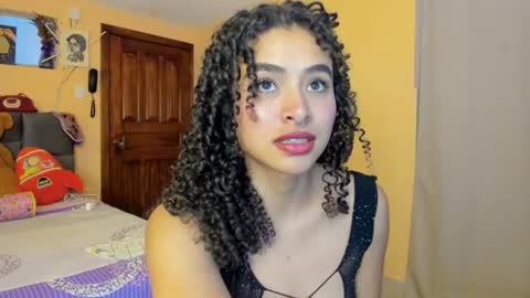 Snapshot of keniia_riizz chatting on 07-03-26, 07:09 Kenia online show from 07-03-26, 07:09