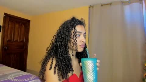 Snapshot of keniia_riizz chatting on 07-14-26, 07:19 Kenia online show from 07-14-26, 07:19