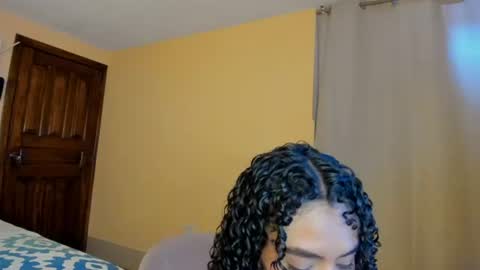 Snapshot of keniia_riizz chatting on 07-21-26, 06:43 Kenia online show from 07-21-26, 06:43