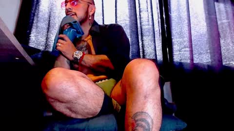 Snapshot of kenllyhot chatting on 12-18-24, 07:30 Kenlly online show from 12-18-24, 07:30