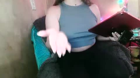 Kennedy Nova  online show from 12-21-24, 08:54