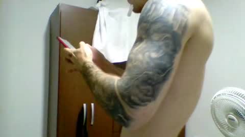 Snapshot of kennerfox77 chatting on 07-12-26, 01:18 Kennfox777 online show from 07-12-26, 01:18