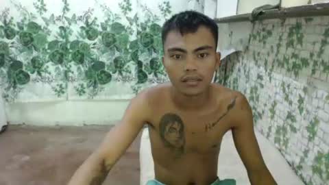 Snapshot of kenneth_jeey chatting on 05-12-26, 08:00 kenneth_jeey online show from 05-12-26, 08:00