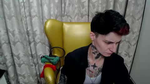Snapshot of kennyvibe chatting on 07-13-26, 01:58 kennyvibe online show from 07-13-26, 01:58
