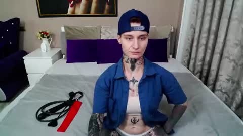 Snapshot of kennyvibe chatting on 07-14-26, 03:07 kennyvibe online show from 07-14-26, 03:07