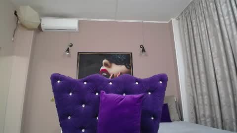 Snapshot of kennyvibe chatting on 07-15-26, 01:49 kennyvibe online show from 07-15-26, 01:49