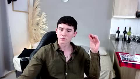 Santiago online show from 02-20-26, 05:59