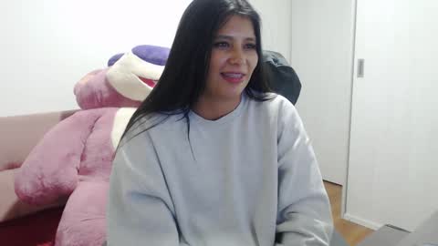 Snapshot of kenyakone chatting on 09-23-25, 01:41 Kenya Kone online show from 09-23-25, 01:41