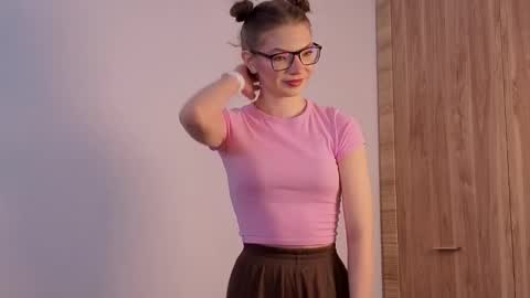 Lisa online show from 02-07-26, 06:11