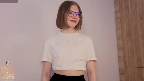 Lisa online show from 03-11-26, 06:25