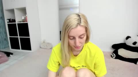 Kenzie online show from 06-28-26, 01:39