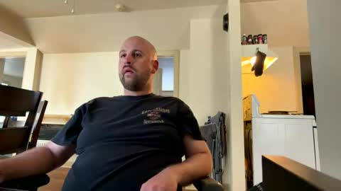 kepkon00 online show from 04-19-26, 08:33